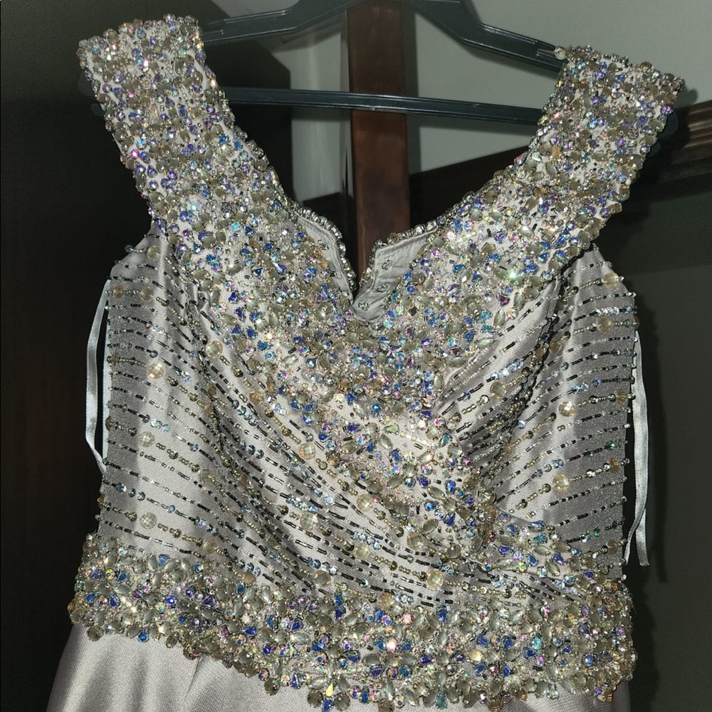 Jovani gown size 8